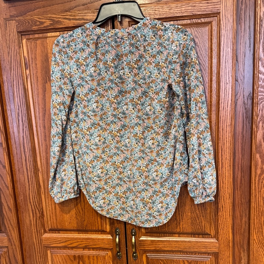 Loft Floral Print Women's Top - Picture 3 of 6